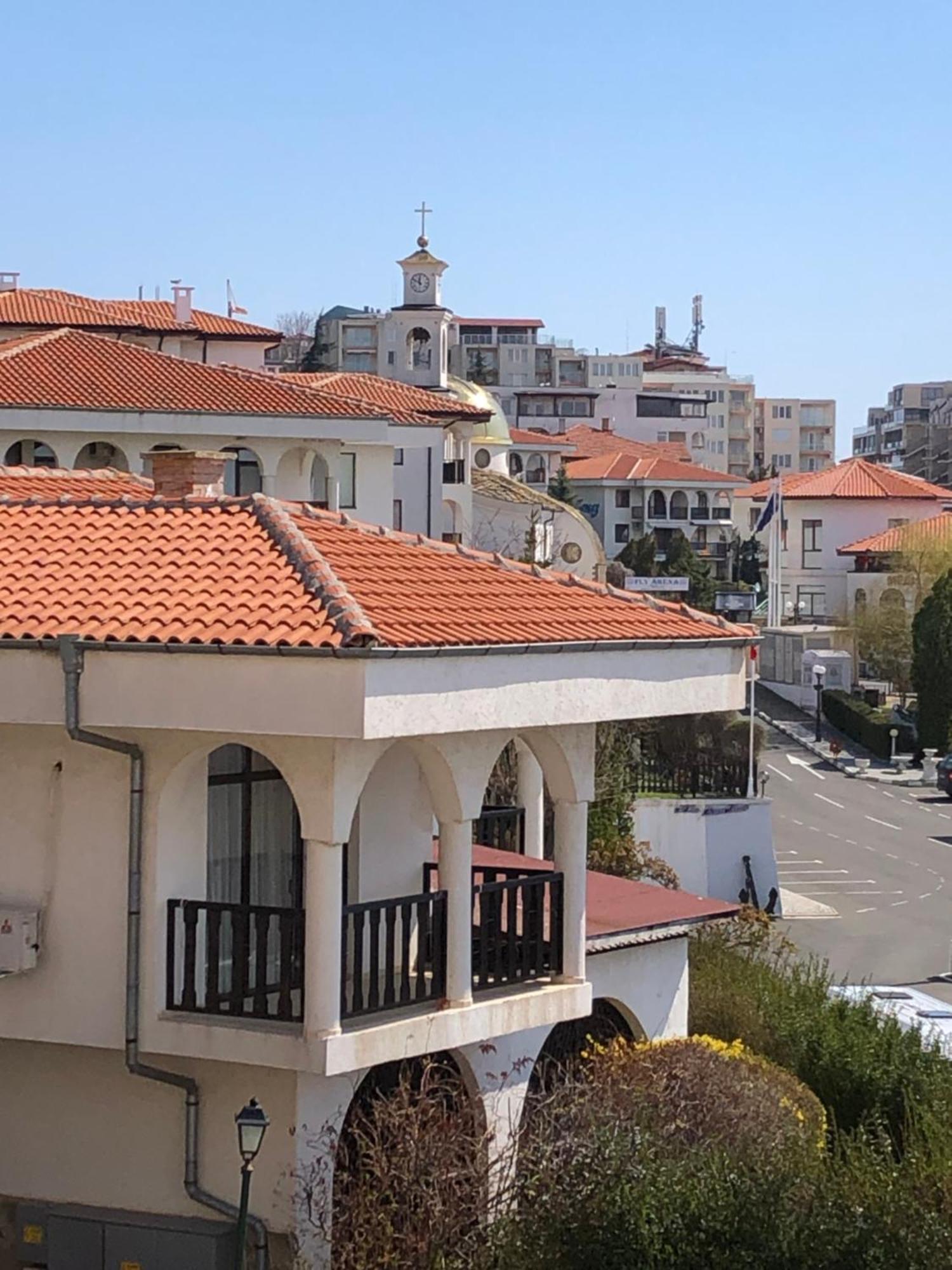 2 Bedroom Apartment Sveti Vlas With 2 Balconies And Sea Views Eksteriør bilde